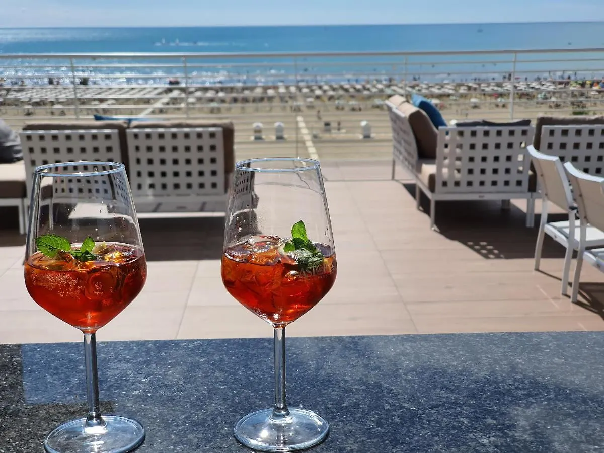 Hotel Doriana Caorle 3*,  Italy
