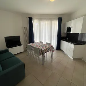  Apartment Marina - Agenzia Cocal
